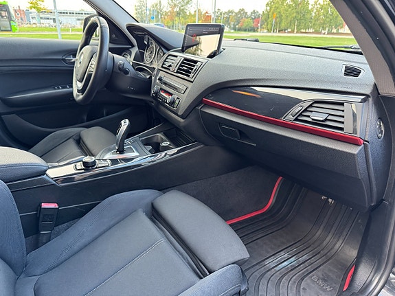 BMW 120d 14 of 17