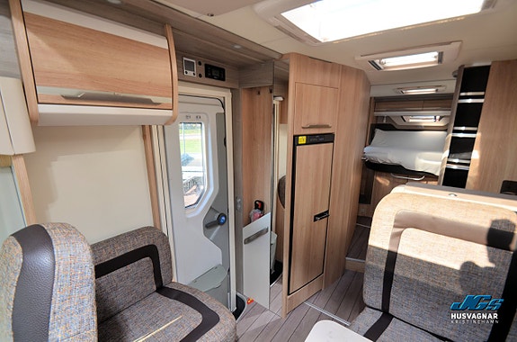 Knaus Sky-Ti 700 MX 8 of 14