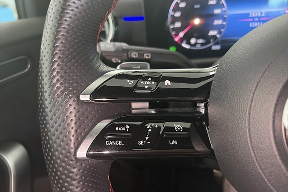 Mercedes-Benz A200 8 of 22