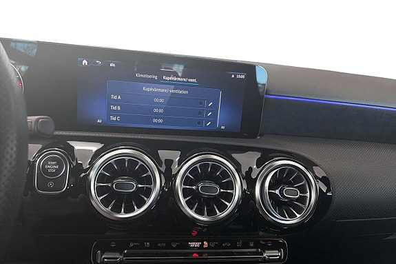 Mercedes-Benz A200 17 of 22