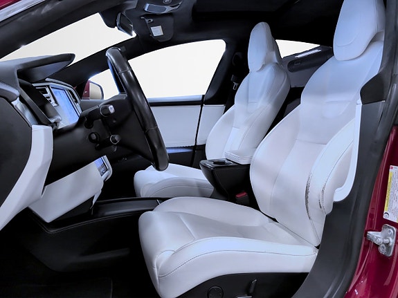 Tesla Model S 8 of 20