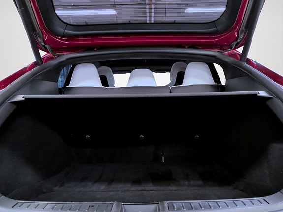 Tesla Model S 18 of 20