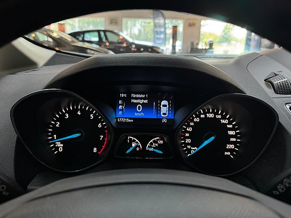 Ford Grand C-MAX 9 of 16