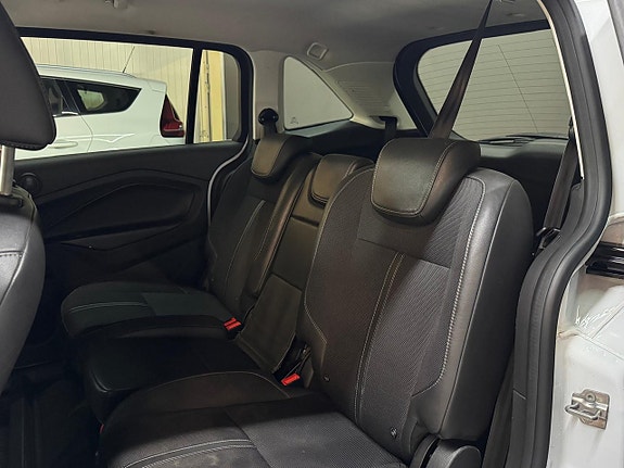 Ford Grand C-MAX 15 of 16