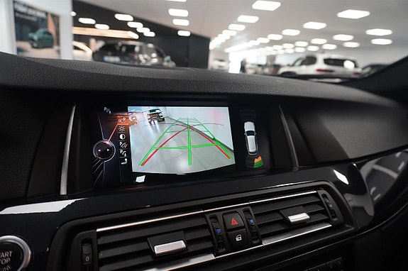 BMW 520d 12 of 13