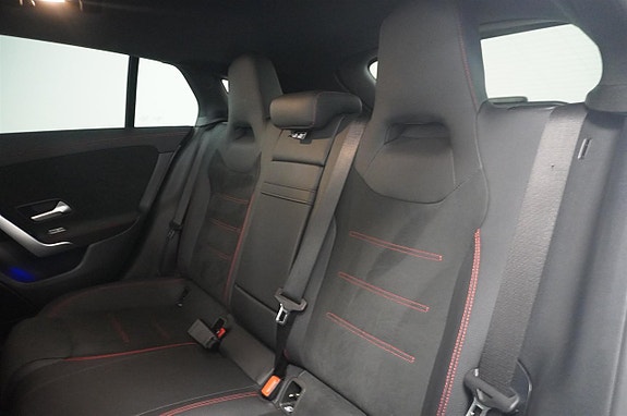 Mercedes-Benz CLA250 e 8 of 21