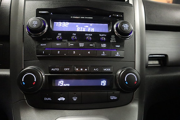 Honda CR-V 15 of 19
