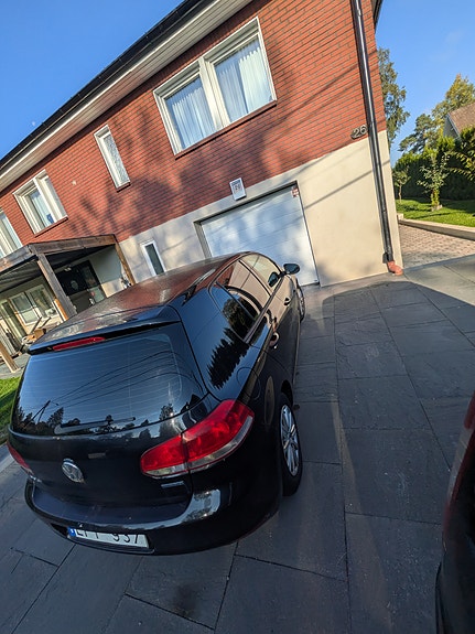 Volkswagen Golf VI 2 of 6