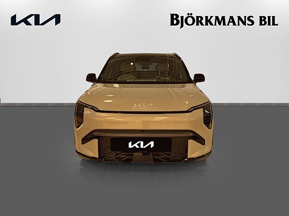 Kia EV3 2 of 28