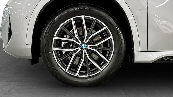 BMW X1 9 of 12