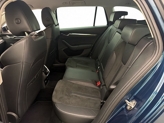 Skoda Octavia 14 of 30