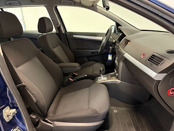 Opel Astra 9 of 11