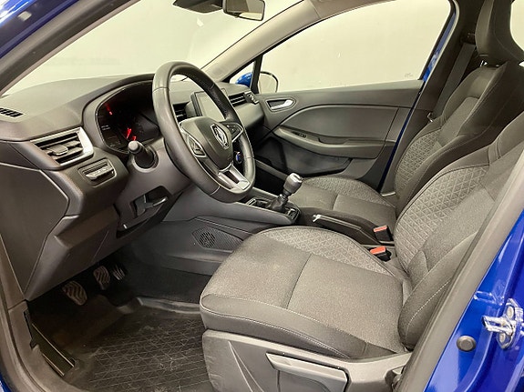 Renault Clio 18 of 24