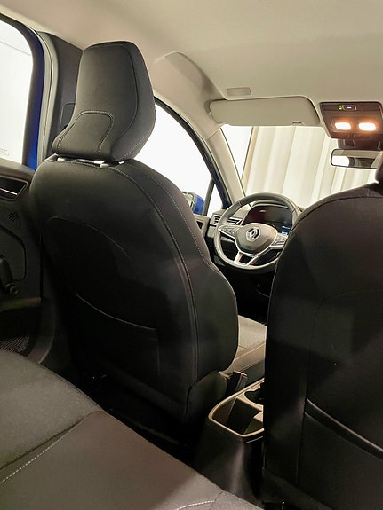 Renault Clio 20 of 24