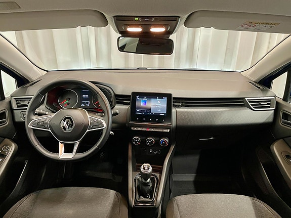 Renault Clio 17 of 24