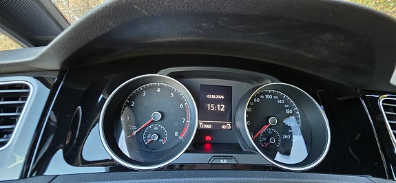 Volkswagen Golf VII 5 of 10