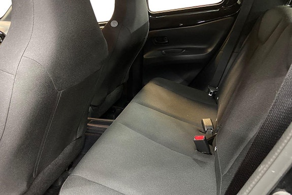 Toyota Aygo X 13 of 21