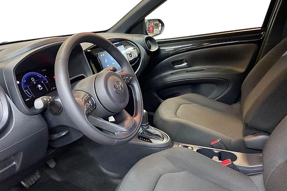 Toyota Aygo X 14 of 21