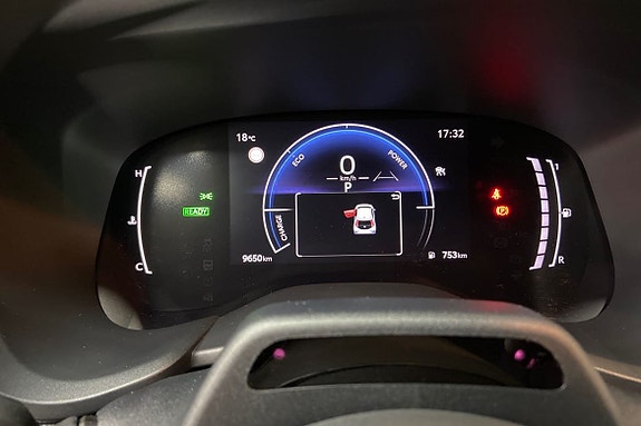 Toyota Aygo X 16 of 21