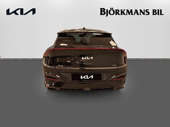Kia EV6 5 of 23