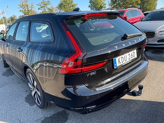 Volvo V90 4 of 5
