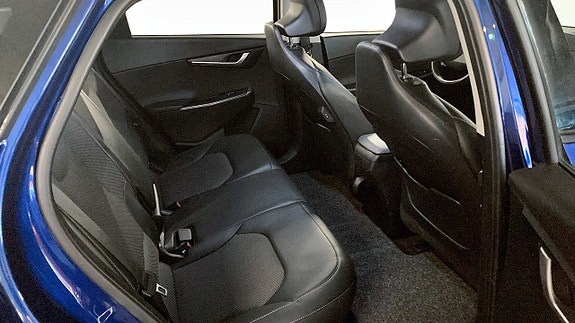 Kia EV6 5 of 12