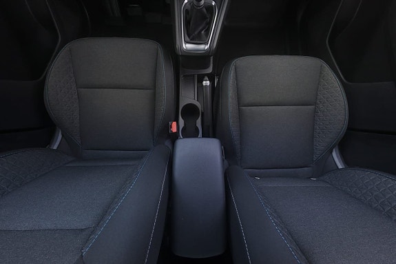 Renault Captur 9 of 22