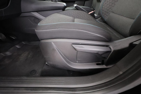 Renault Captur 17 of 22