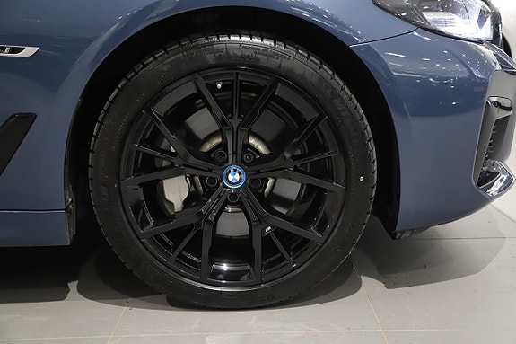 BMW 530e 7 of 11