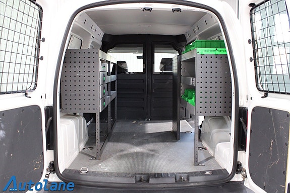 Volkswagen Caddy Maxi 11 of 26