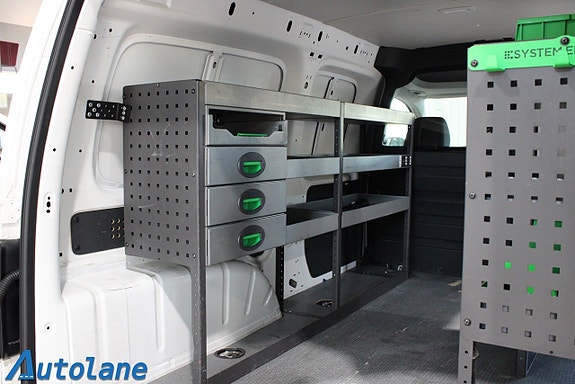Volkswagen Caddy Maxi 12 of 26