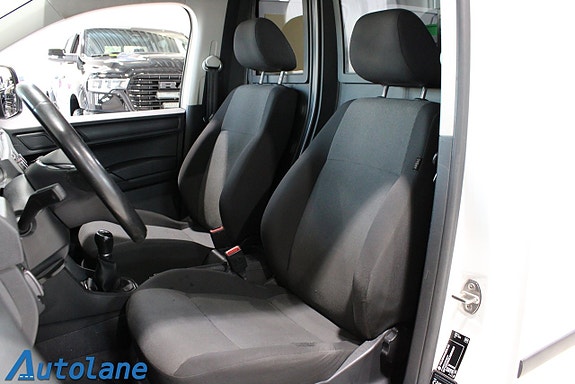 Volkswagen Caddy Maxi 17 of 26