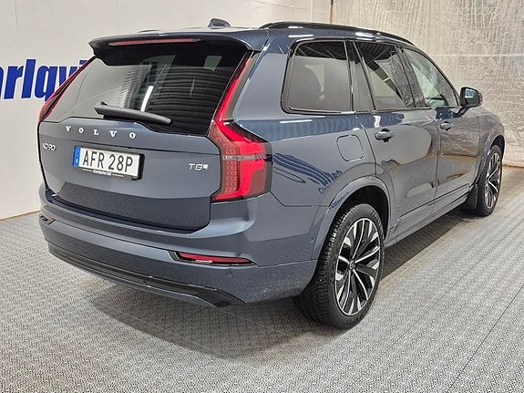 Volvo XC90 4 of 16