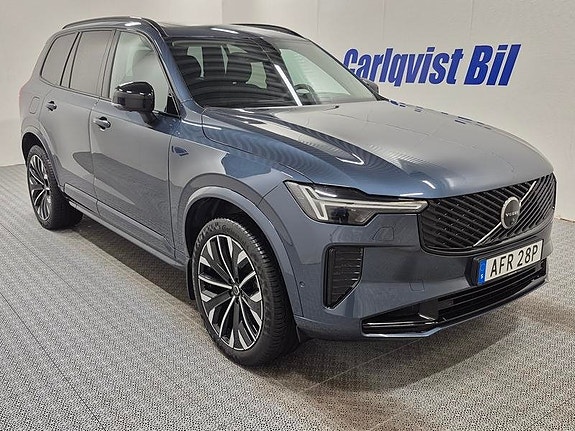 Volvo XC90 3 of 16