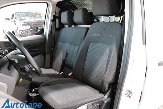 Ford Transit Connect 20 of 29