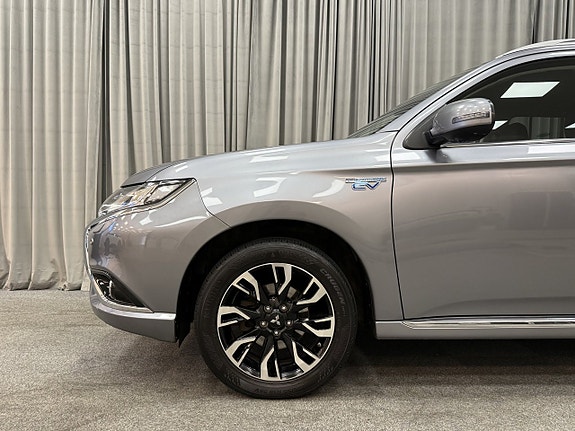 Mitsubishi Outlander 4 of 16