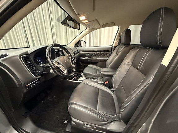 Mitsubishi Outlander 7 of 16