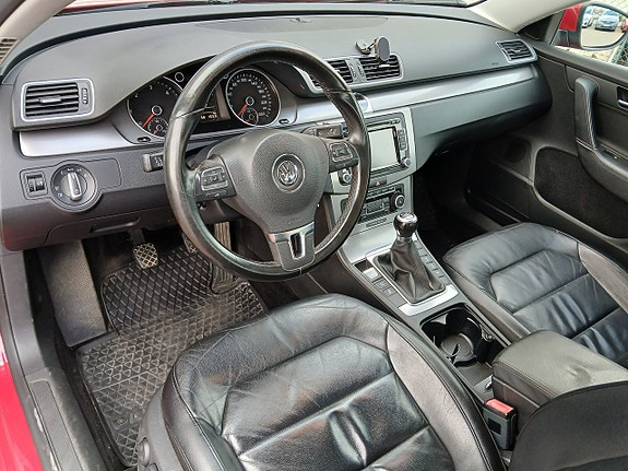 Volkswagen Passat 9 of 20