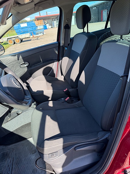 Renault Clio 7 of 7