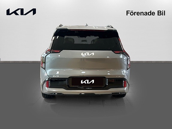 Kia EV9 5 of 16