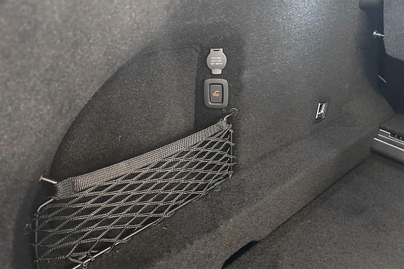Polestar 4 27 of 30