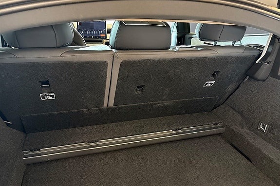 Polestar 4 25 of 30