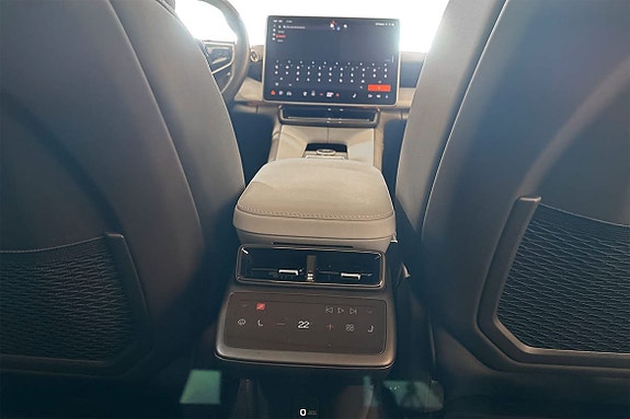 Polestar 4 30 of 30