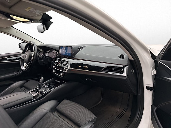BMW 520 25 of 30