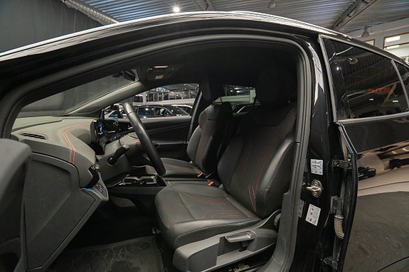 Volkswagen ID.4 GTX 16 of 23