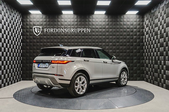 Land Rover Range Rover Evoque 9 of 26