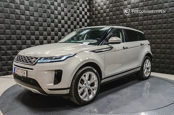 Land Rover Range Rover Evoque 14 of 26