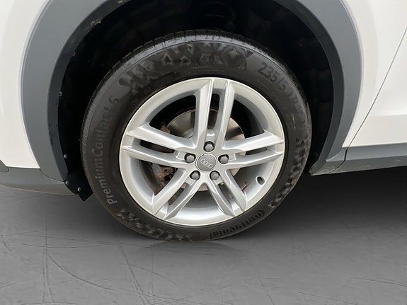 Audi Q3 26 of 29