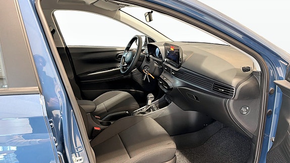 Hyundai i20 3 of 9
