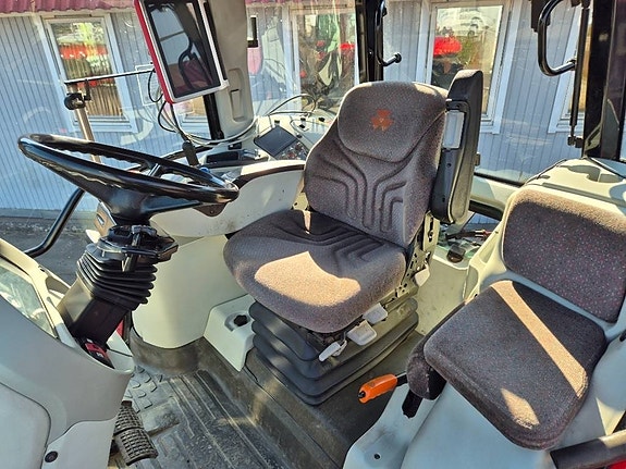Massey Ferguson 6470 5 of 18